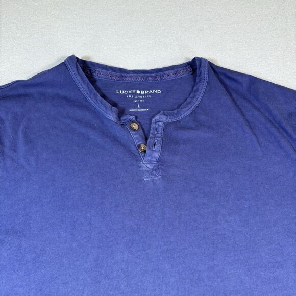 Lucky Brand Shirt Mens Large Short Sleeve Henley Purple Blue Garment Washed - Picture 5 of 9